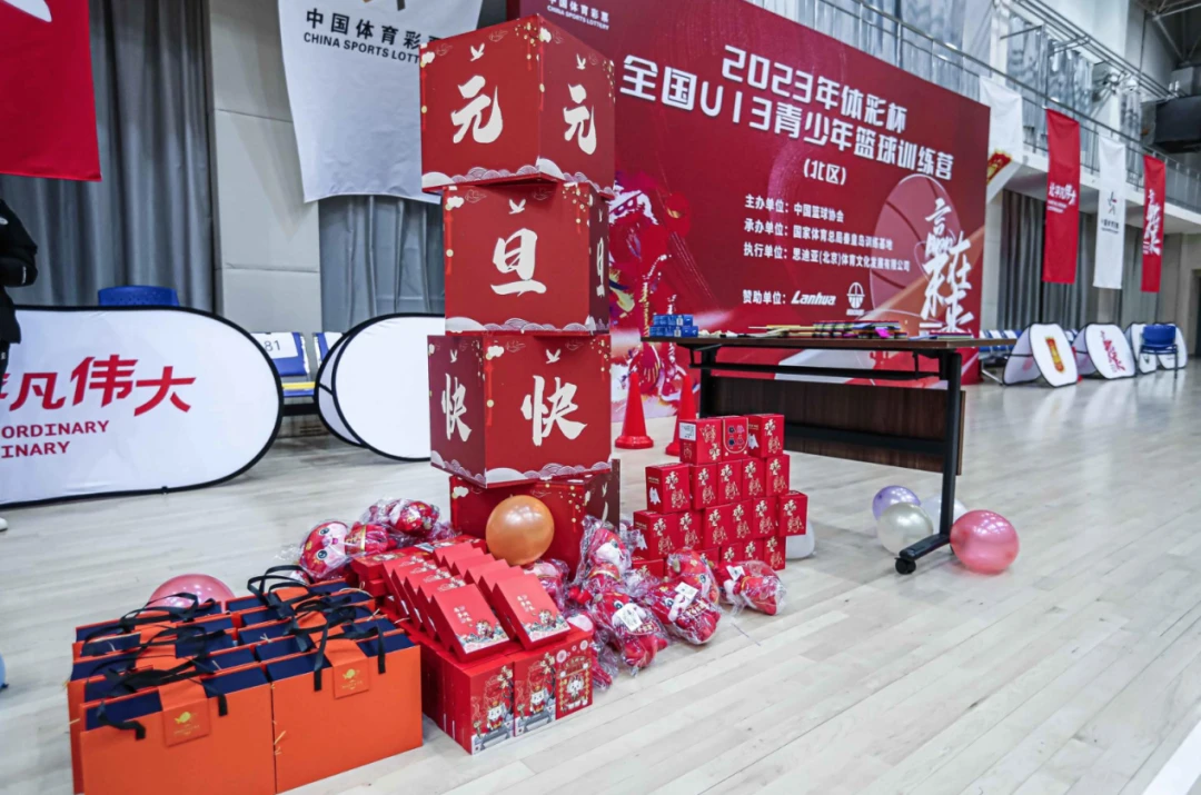 中考篮球技巧训练方法_0